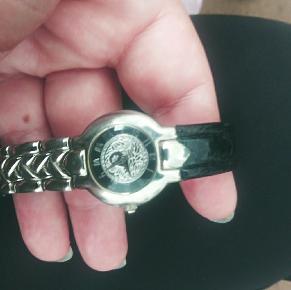 Gianni Versage women's watch - Picture 1 of 4